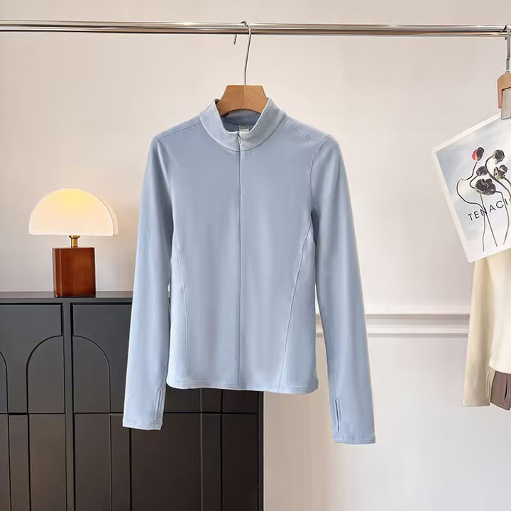 Chemise de sport pour femmes à manches longues avec coupe innovante Chic & Stil