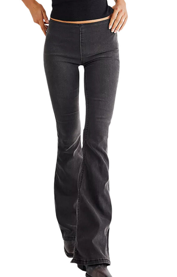 Women Flared Jeans in a casual cut with a high waistband and figure-flattering silhouette Lune London