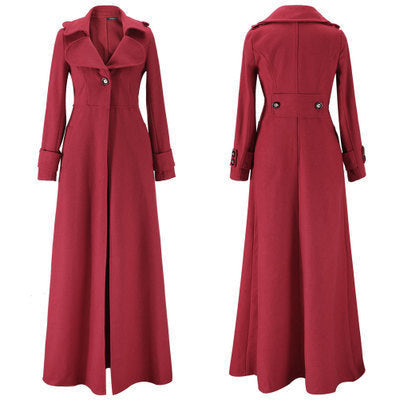 Lune London | Ladies Elegant Long Coat with Classic Lapels and Modern Accents
