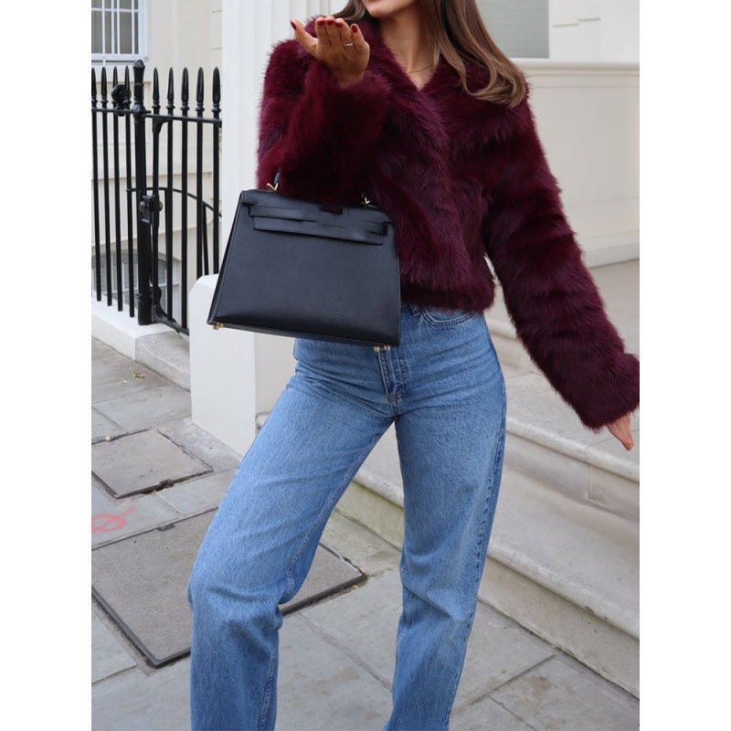 Faux fur jacket for women with a chic elegant cut Lune London