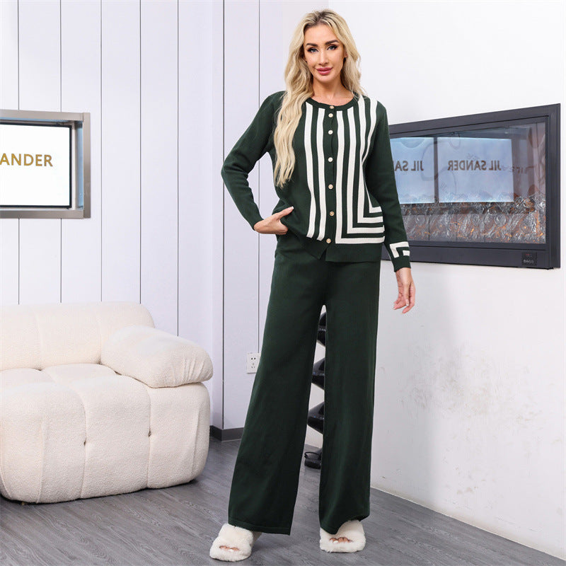 Elegant knitted loungewear set for ladies with graphic pattern and button details Lune London