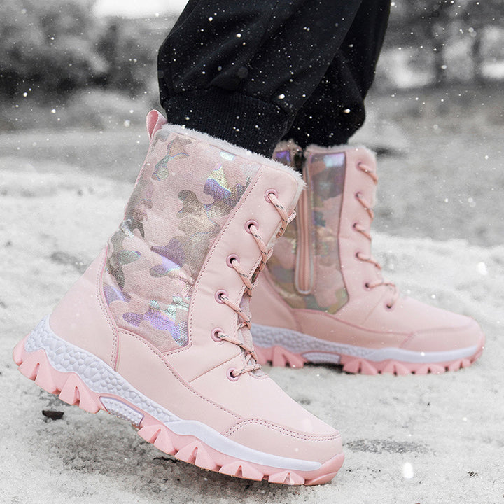 Winter boots for women padded with non-slip sole and chic and stylish design