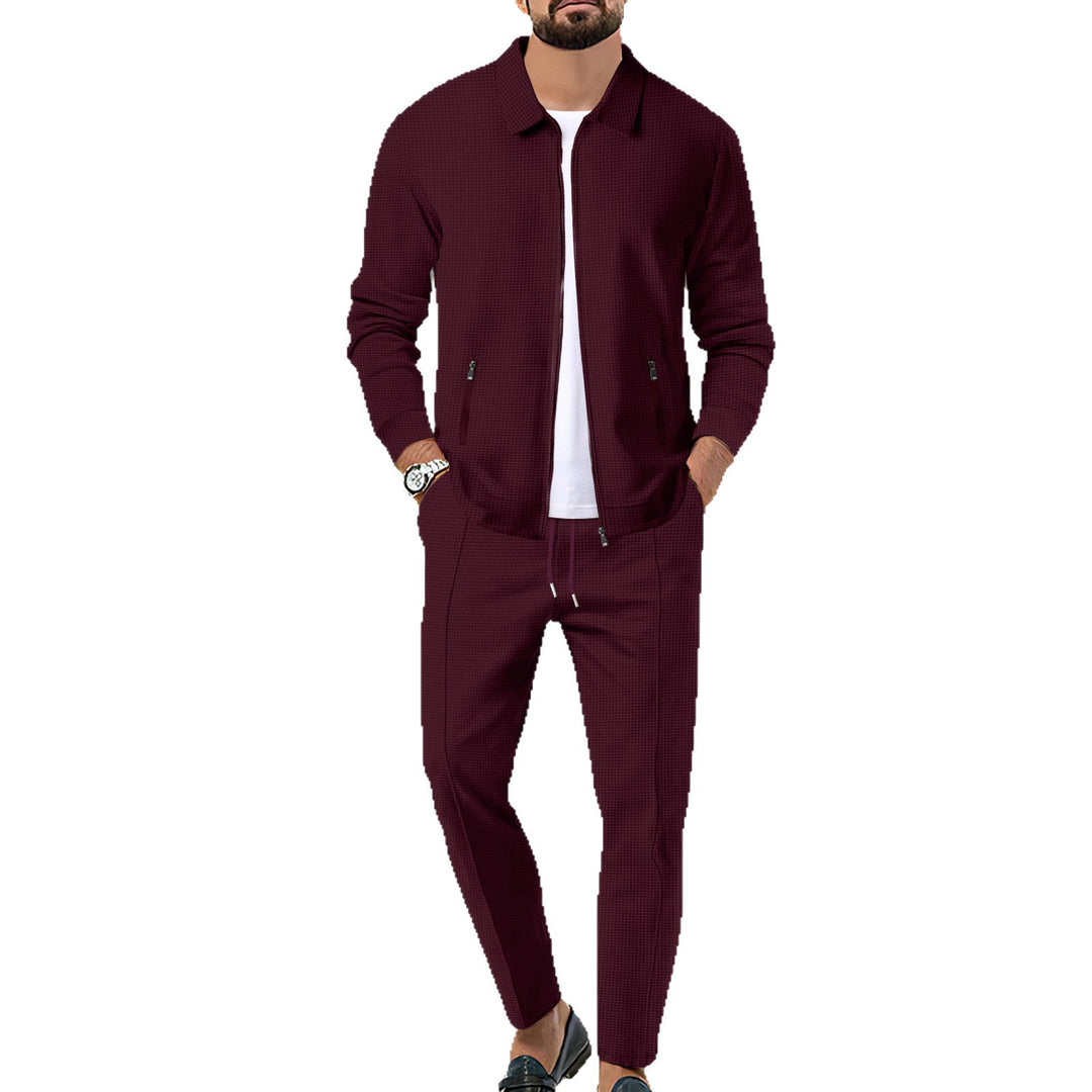 Men's sports set with modern cut and breathable material Lune London