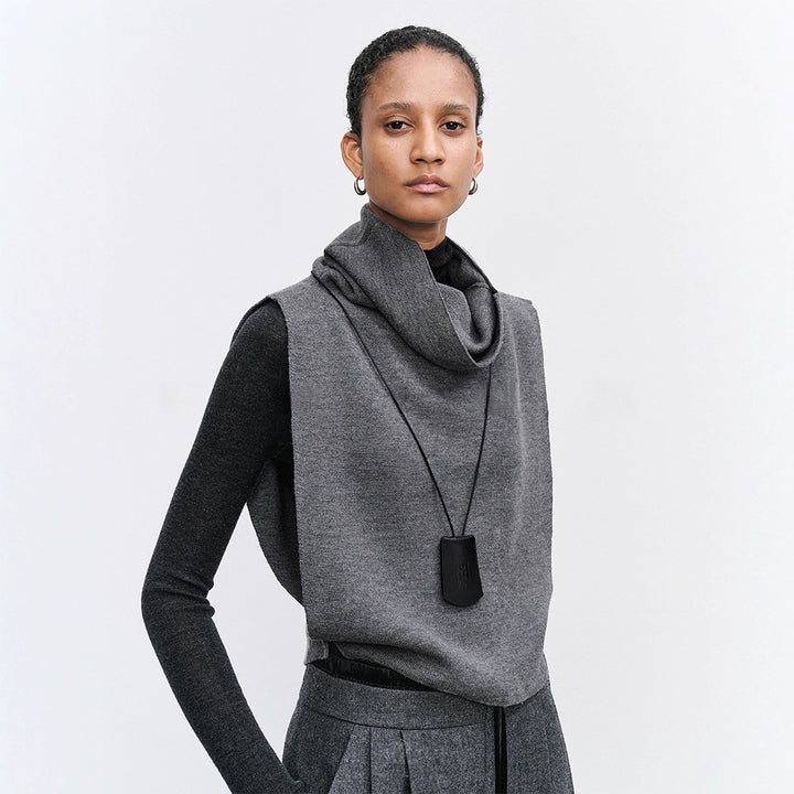 Gilet tricoté décontracté pour femmes avec col roulé Chic & Stil