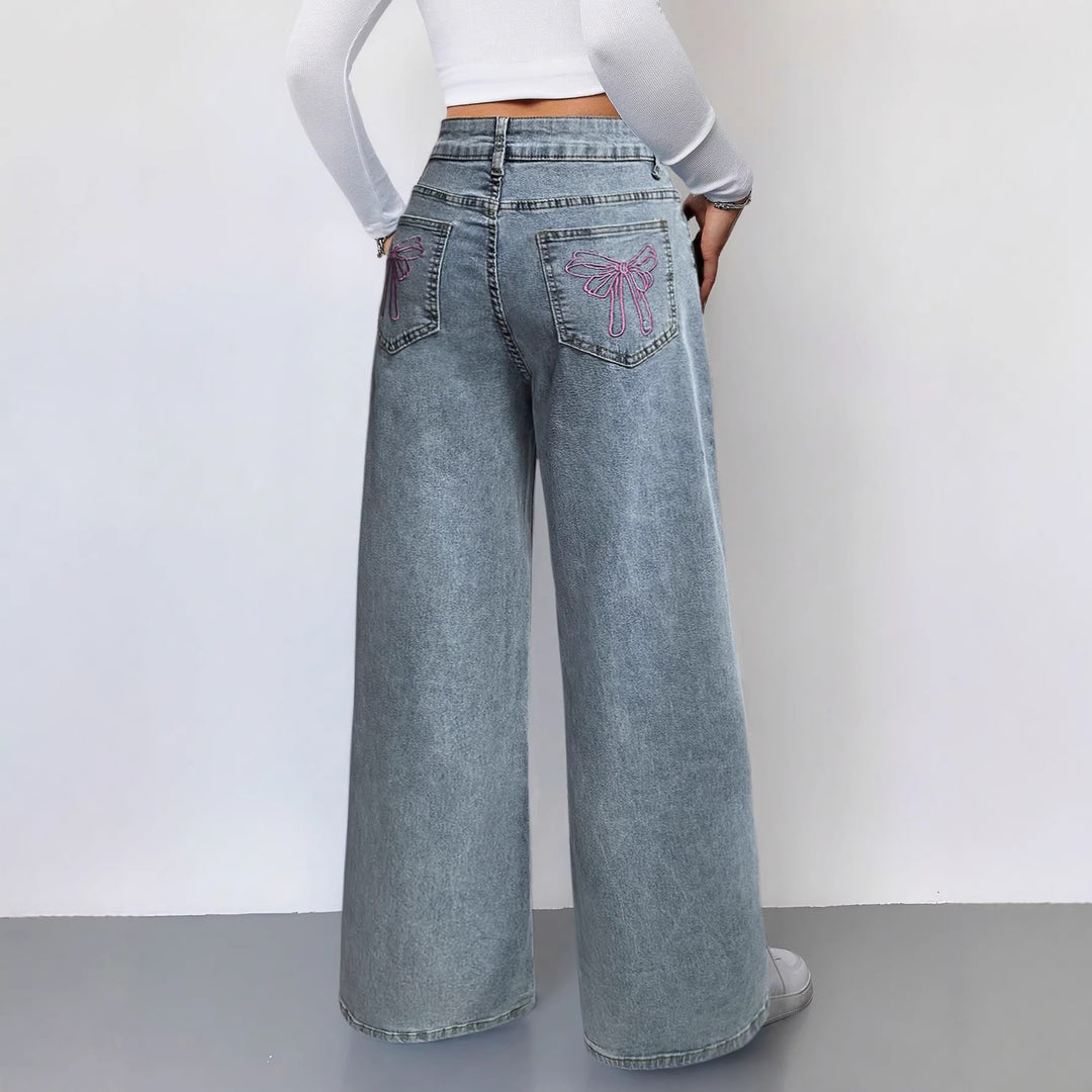 Ladies wide-cut vintage-style jeans with high waistband and casual look Lune London