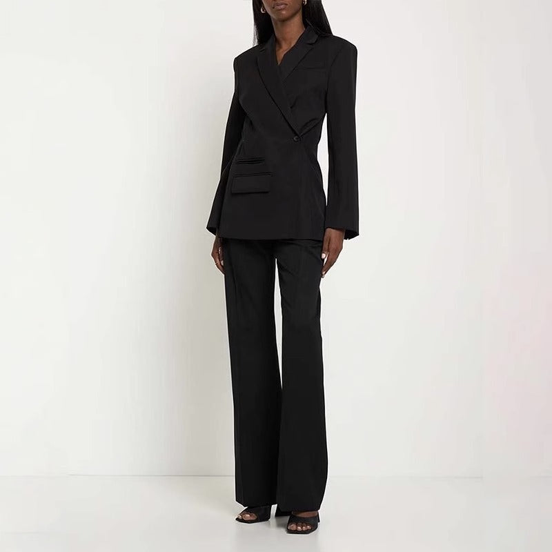 Blazer moderne pour femmes avec design asymétrique Chic & Stil