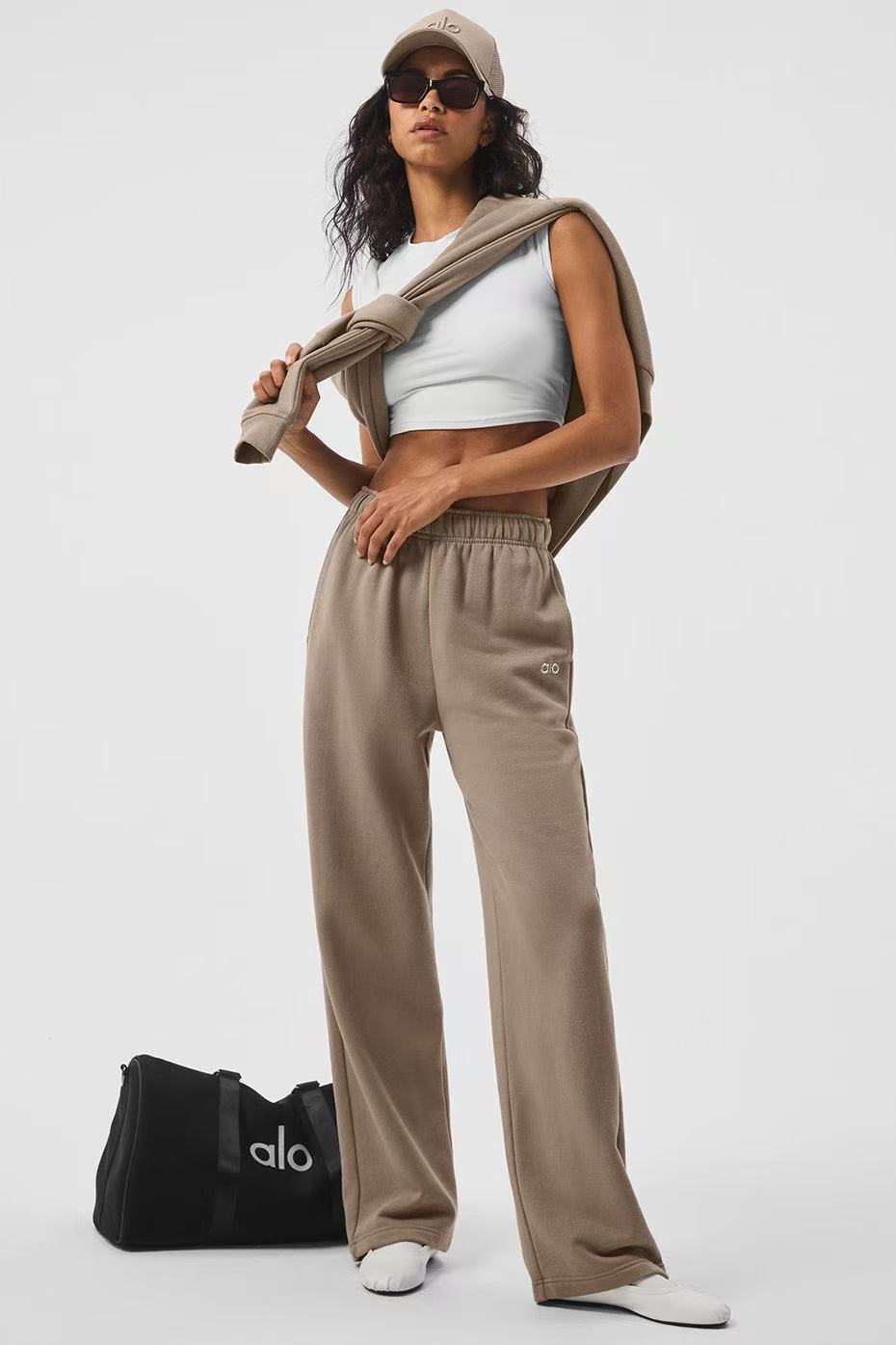 Women's relaxed leisure pants with soft fleece and practical pockets Chic & Stil