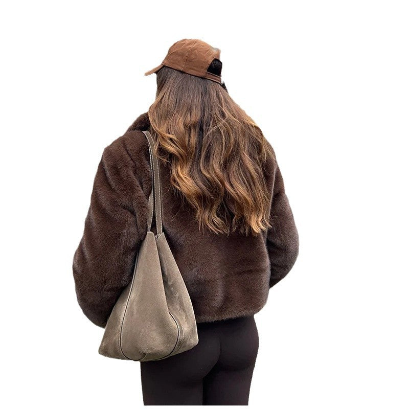 Ladies Comfortable Fur Jacket with Soft Collar and Relaxed Fit Lune London