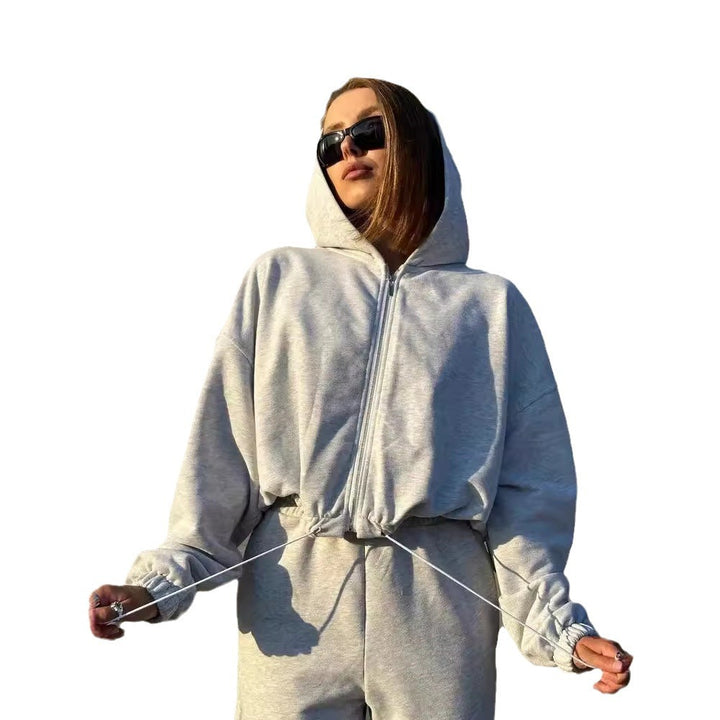 Casual hoodie for women with a cropped fit and elastic waistband Lune London