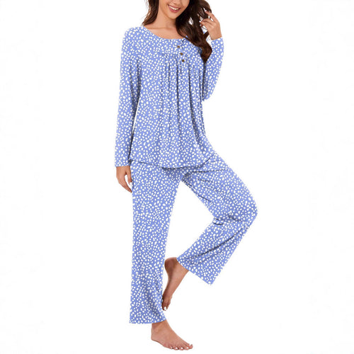 Women's pajama set made of soft fabric with practical pockets Lune London