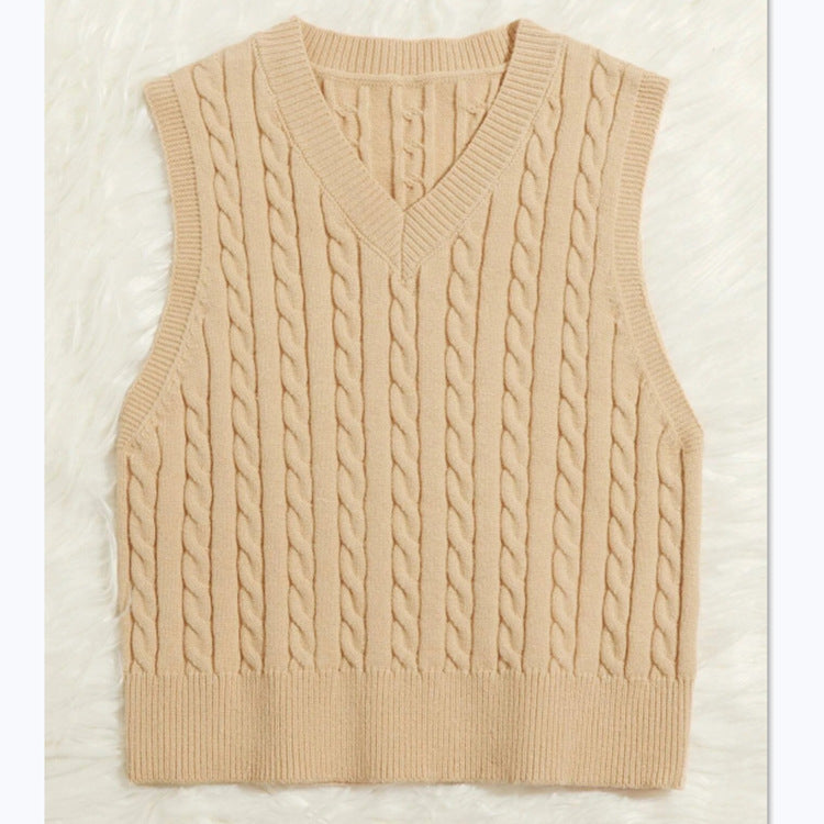 Knitted vest for women with V-neck and twisted pattern Lune London