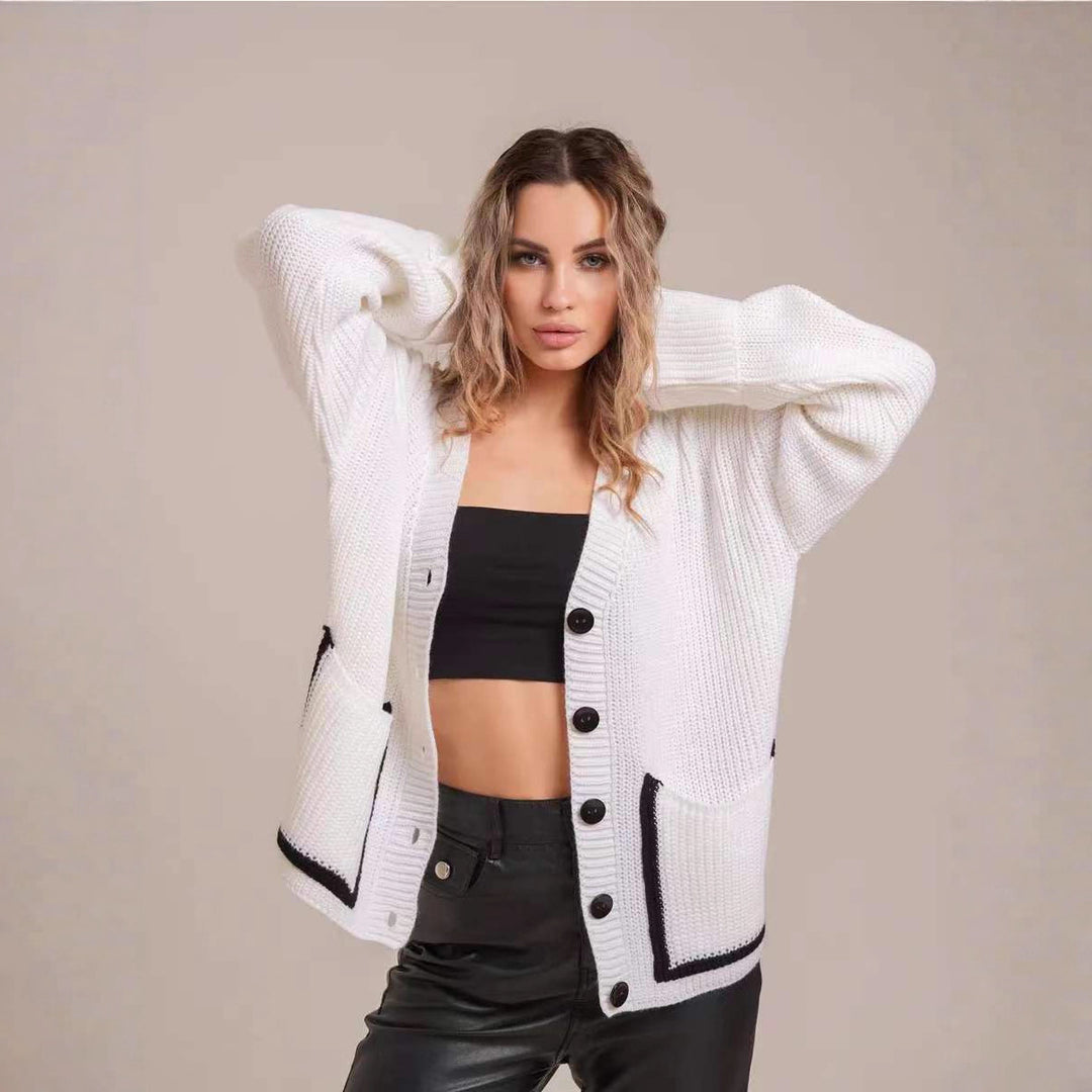 Cardigan en tricot décontracté pour femmes avec poches contrastantes et détail de bouton classique Lune London