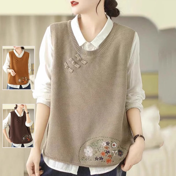 Knitted sweater for women with decorative embroidery Lune London