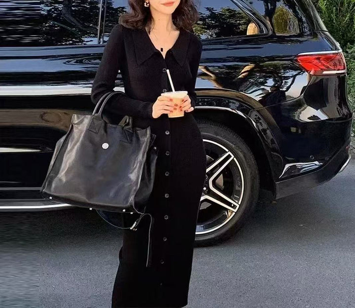 Maxi knit dress for women with button closure and trendy collar Lune London