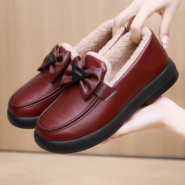 Lune London | Women's Cozy Slippers with Fashionable Bow Accent