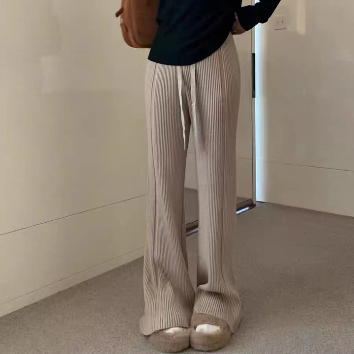 Ladies Comfortable Pleated Trousers with Elastic Waist and Wide Leg Lune London