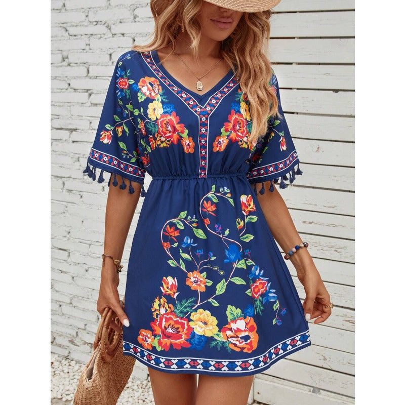 Casual women's dress with a floral design and fringe sleeves Lune London