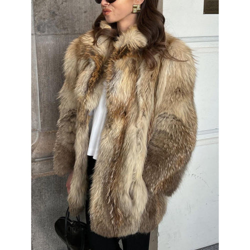 Women’s faux fur jacket with luxurious details Lune London