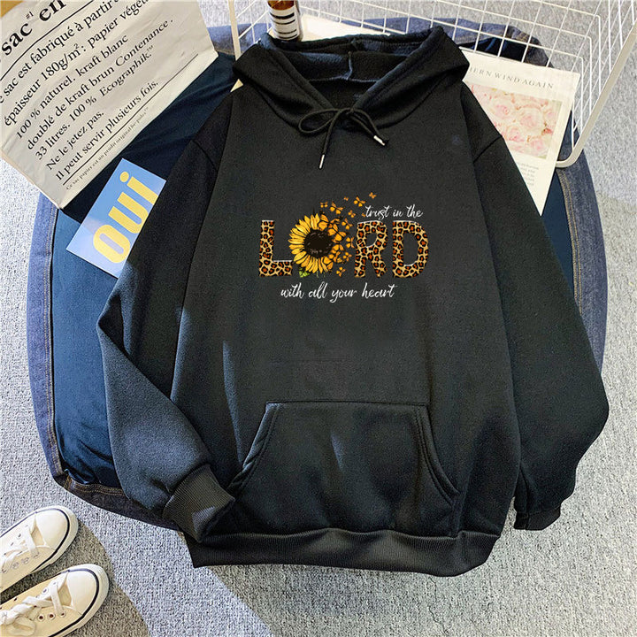 Women's hoodie with inspiring sunflower design Chic & Stil