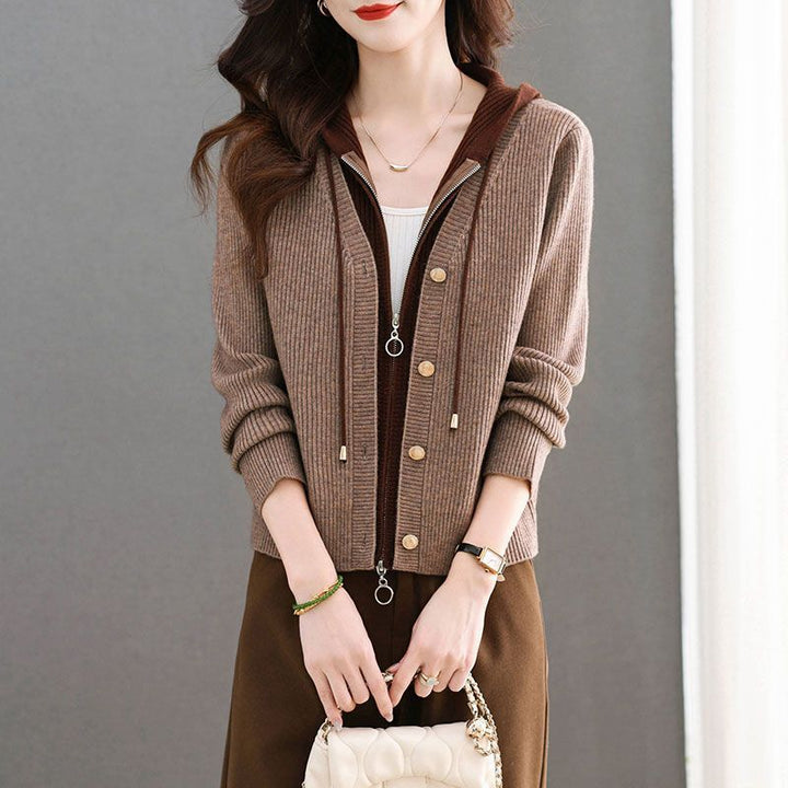 Cardigan pour femmes avec des détails de bouton stylés Chic & Stil
