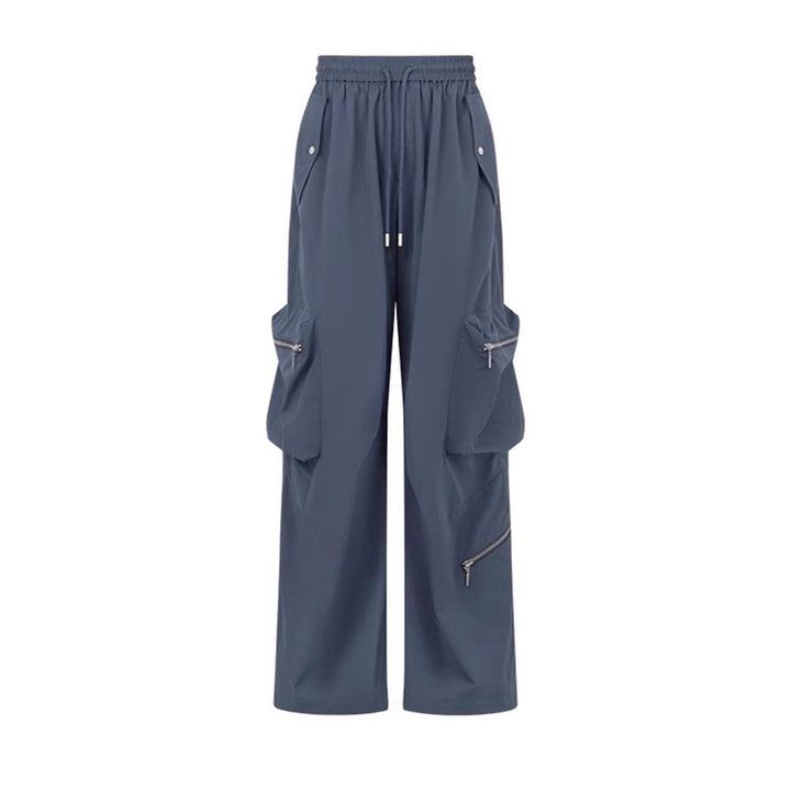 Functional cargo pants for women with elastic waist and practical zip pockets Lune London