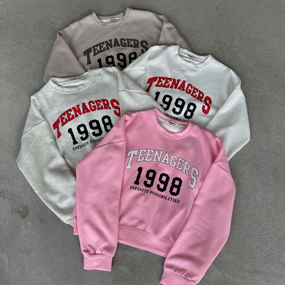 Casual sweatshirt for women with creative print design and comfortable fit Lune London