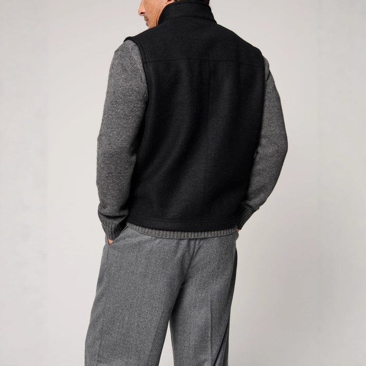 Men's Warm Vest Made Of High-Quality Virgin Wool with Button Closures Lune London