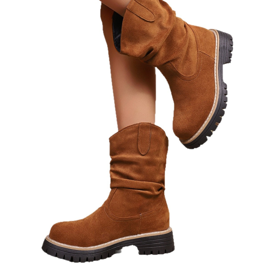 Soft suede boots for women with a relaxed crumpled aesthetic and a sturdy molded sole Lune London