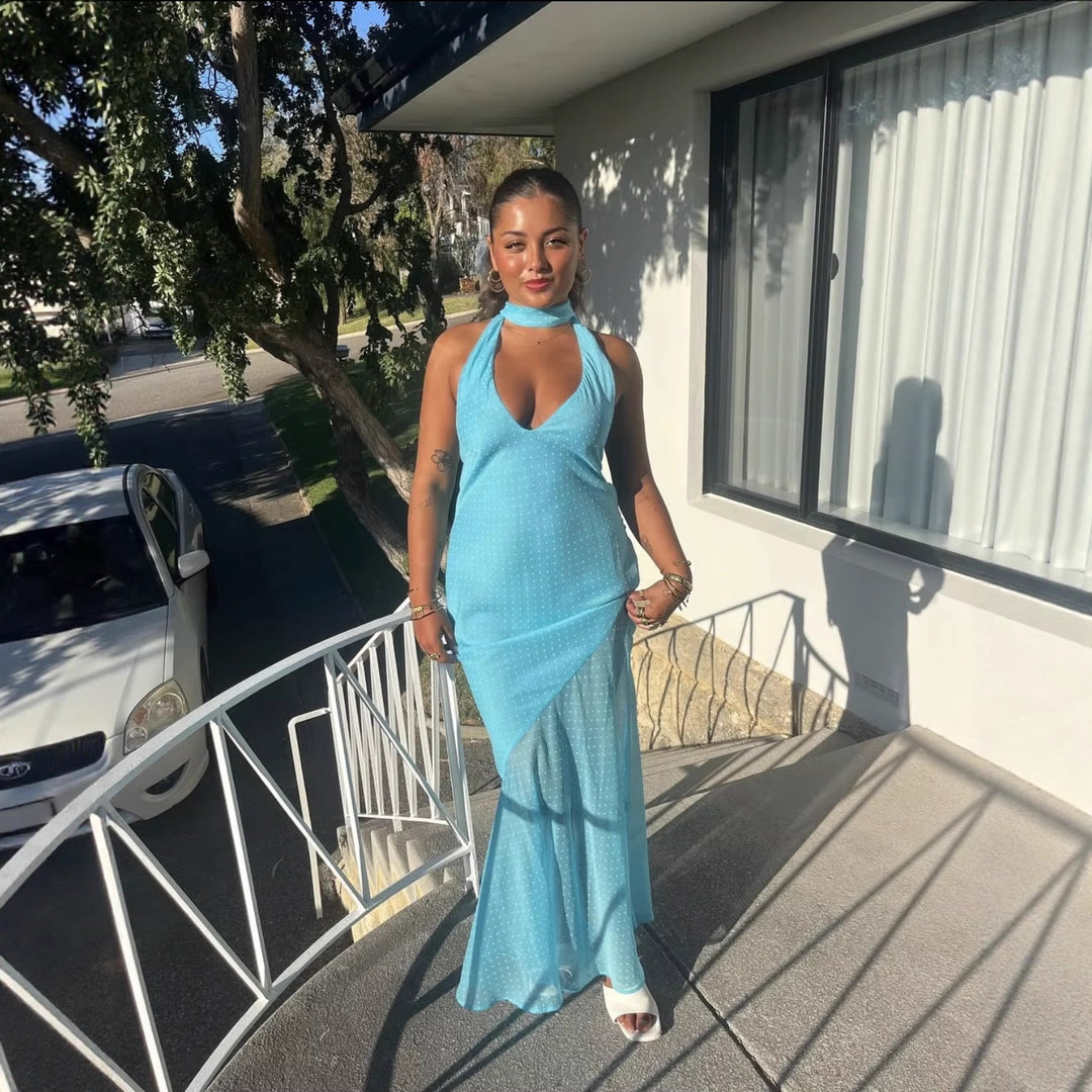 Maxi dress for women with a refined back and elegant ruffles Lune London