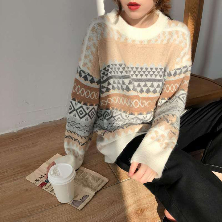Ladies Large Oversized Sweater with Chic and Stylish Graphic Pattern