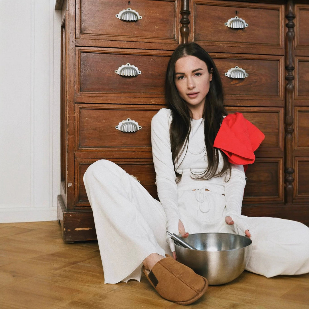 Comfortable lounge set for women with long sleeves and a loose fit Lune London