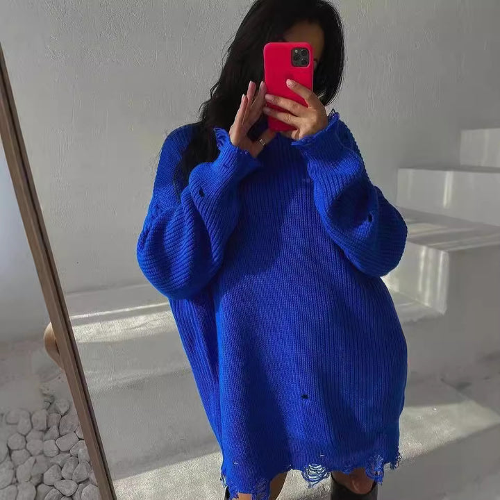 Women Large knit sweater with torn hem Lune London