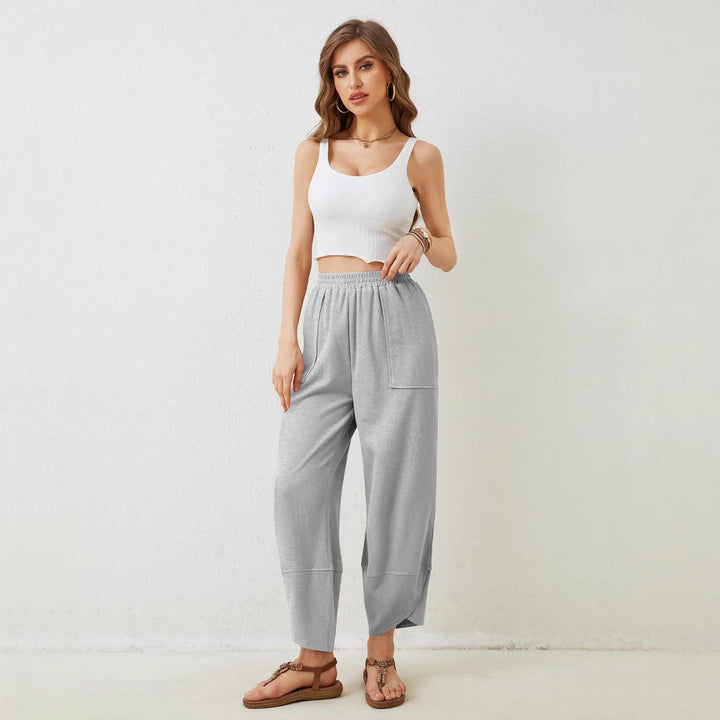 Women's Loose-Fitting Leisure Pants with Elastic Waistband and Practical Pockets Lune London