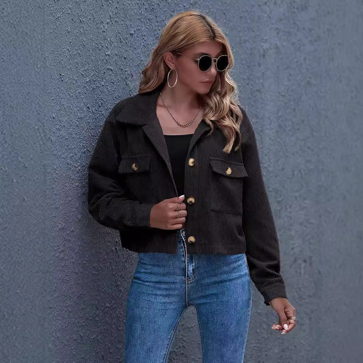 Short women's jacket with rib structure and functional chest pockets Lune London