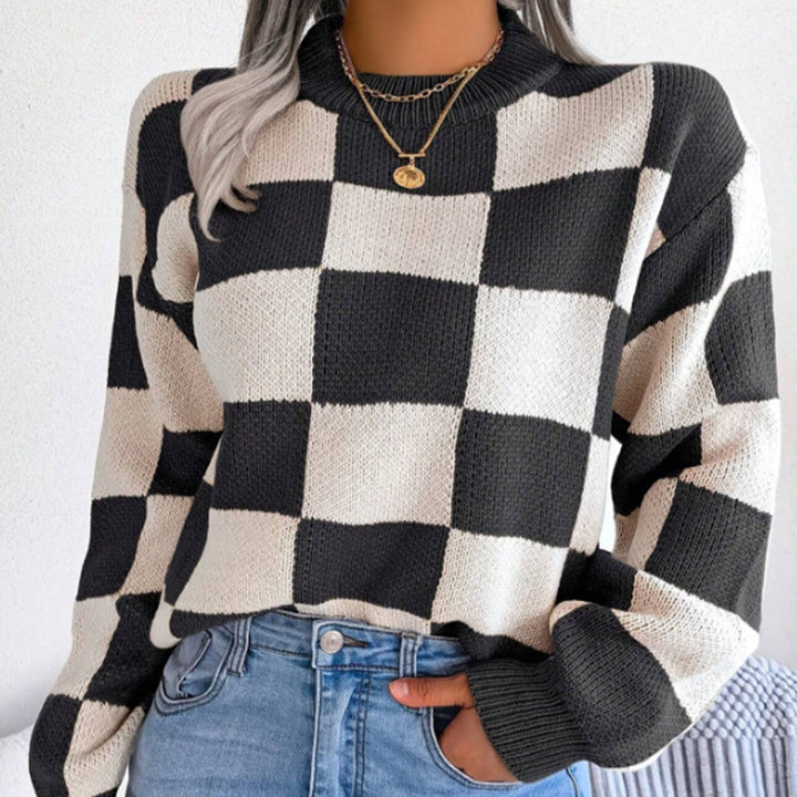 Ladies Knitted Sweater with Plaid Pattern and Trendy Round Neck Lune London