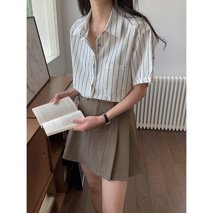 Women's short-sleeved striped blouse with a light cotton blend Chic & Stil