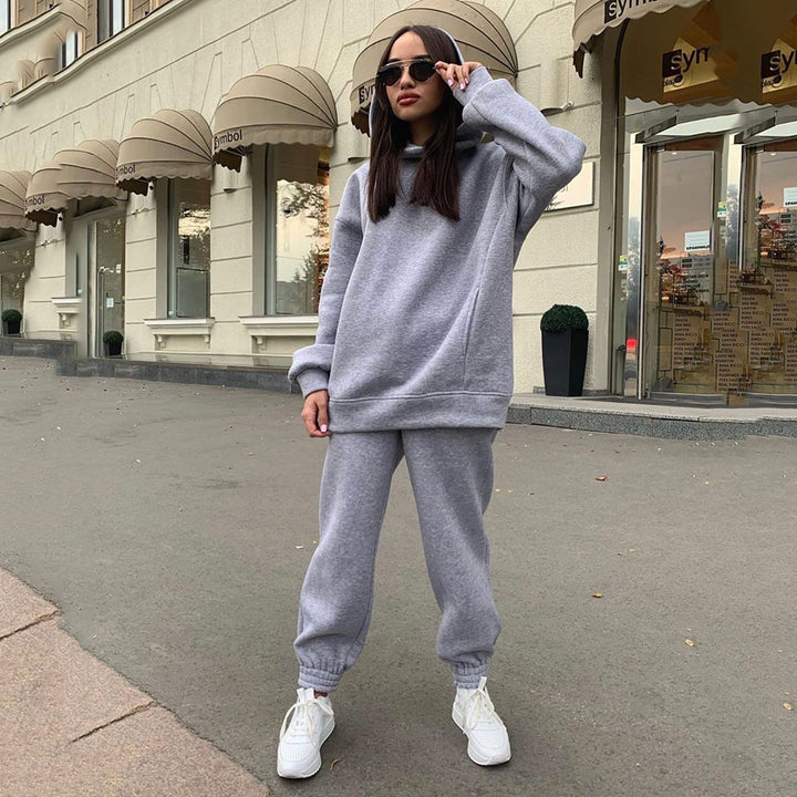 Casual and comfortable hoodie tracksuit set for women Lune London