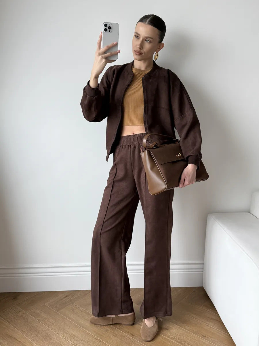 Women's sports set with short jacket and stylish pants Lune London