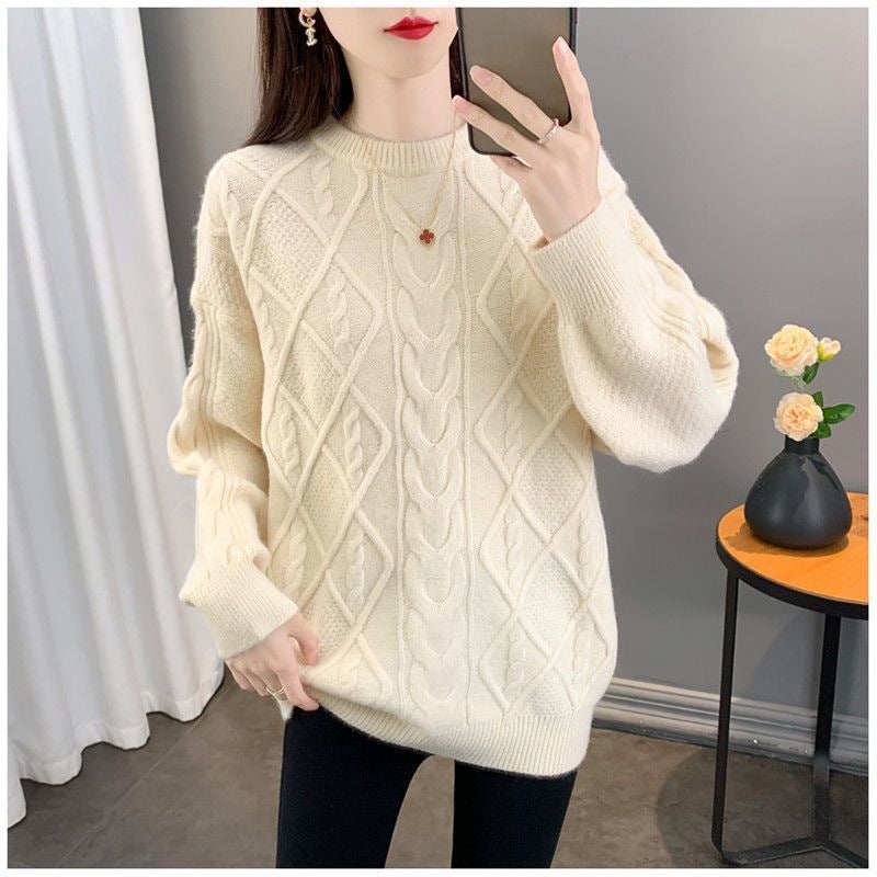 Oversized knitted sweater for women with cable knit pattern Lune London