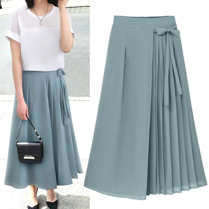 Ladies Pleated Skirt with Waistband and Elegant Draping Chic und Stil