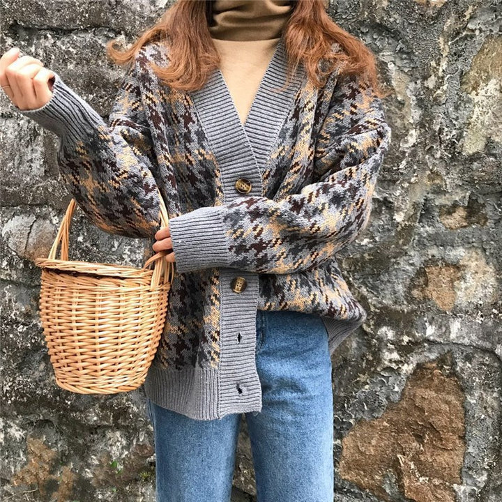 Women's houndstooth knit jacket with large wooden buttons Lune London