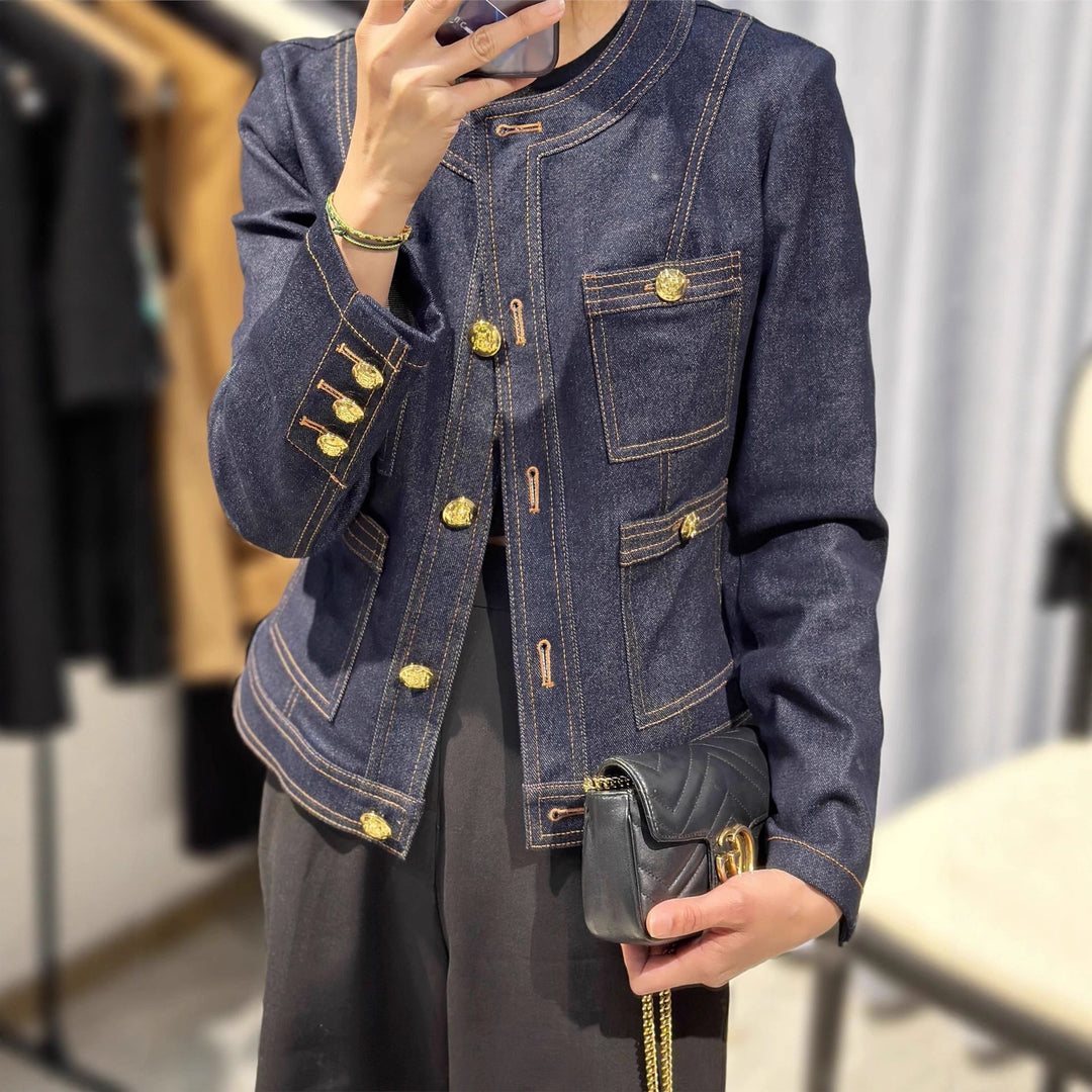 Veste en denim de mode pour femmes avec boutons dorés Chic & Stil