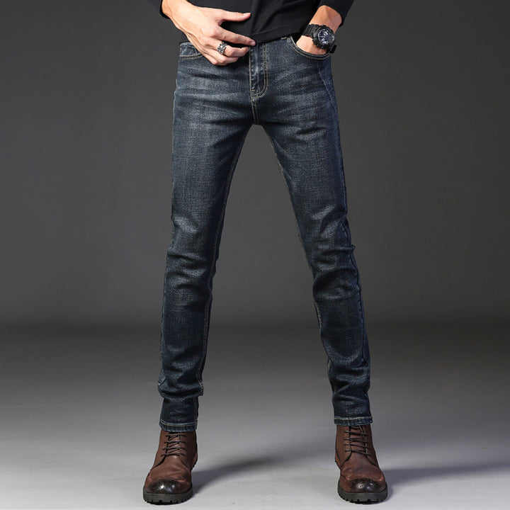 Men's slim fit jeans with a pleasant stretch content and modern details Lune London