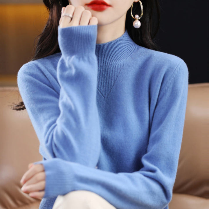 Pull fin pour femmes avec col haut et détails élégants Chic & Stil