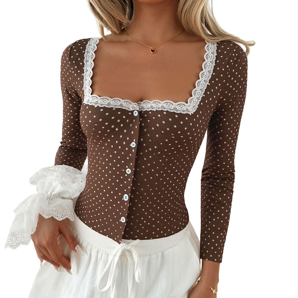 Chemisier à manches longues pour femmes avec des accents en dentelle romantiques et des détails de boutons Chic & Stil