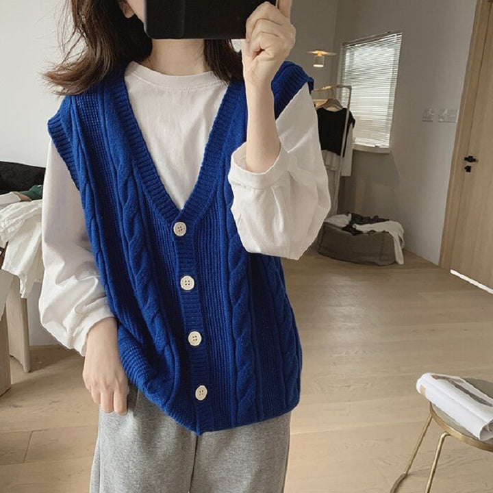 Gilet tricoté pour femmes avec motif en câble et détails de boutons Chic & Stil