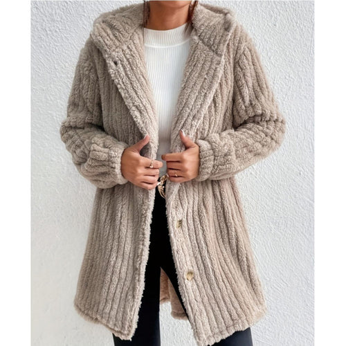 Ladies Cozy Knit Blanket with Long Sleeves and Loose Fit Lune London