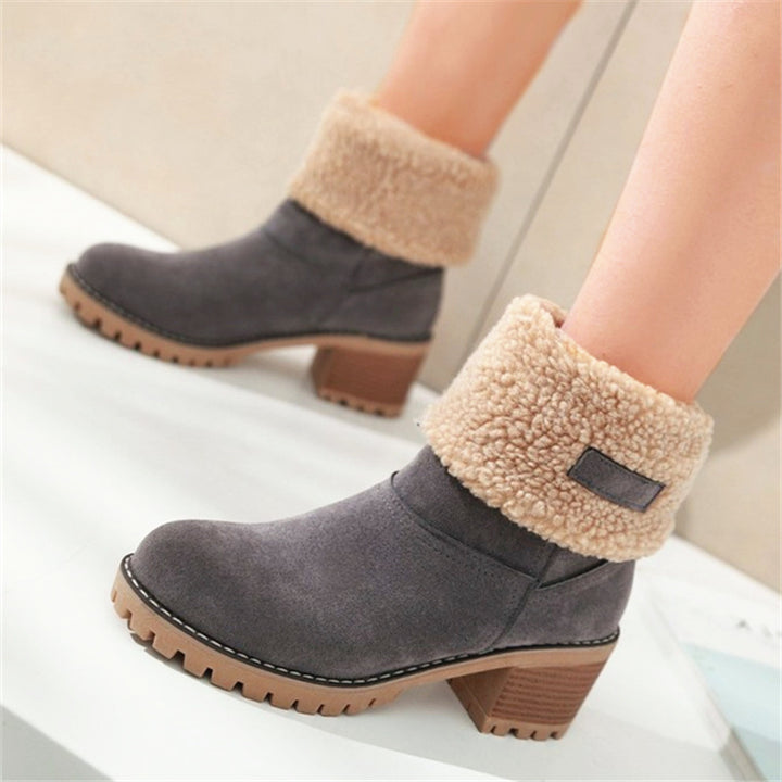 Women's boots with lined shaft and non-slip sole Lune London