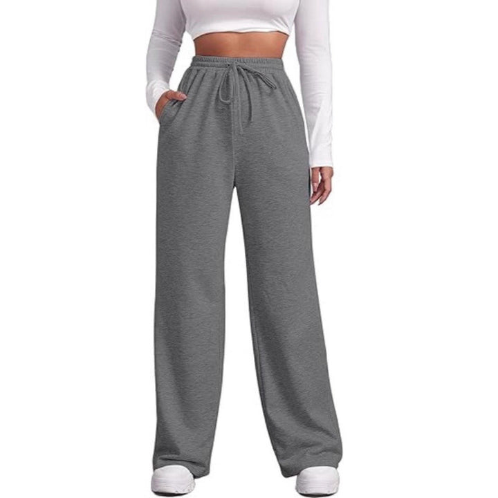 Women's wide Relaxed Fit leisure pants with elastic waistband and practical pockets Chic & Stil