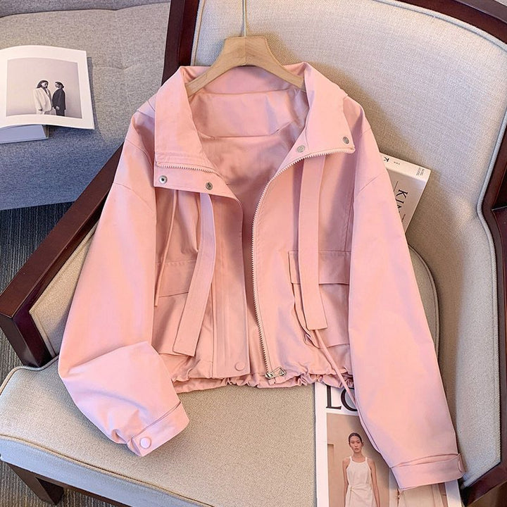 Veste de transition légère pour femmes avec ceinture ajustable et poches pratiques Chic & Stil